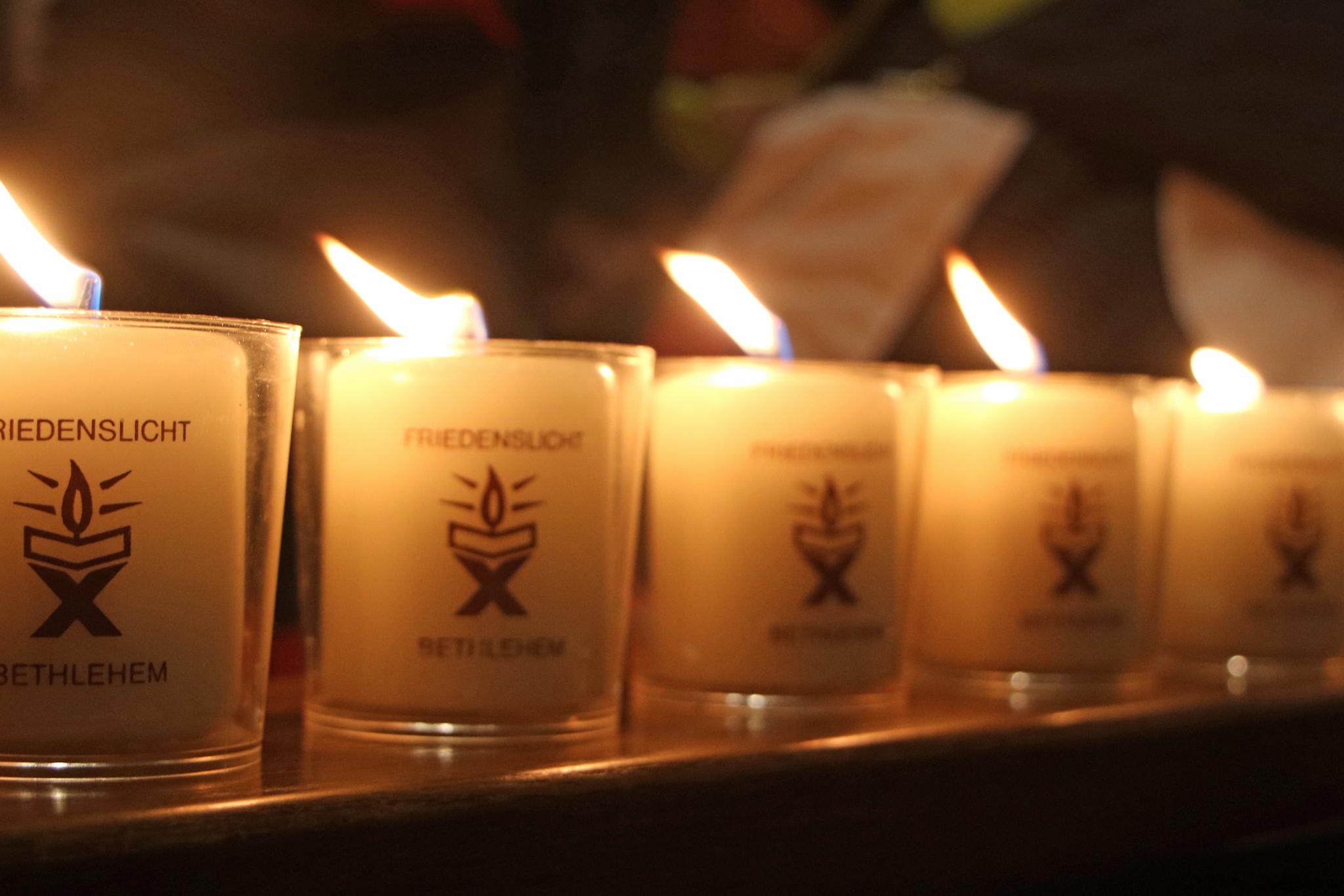 friedenslicht_sieben_tage_by_Christiane_Raabe_pfarrbriefservice